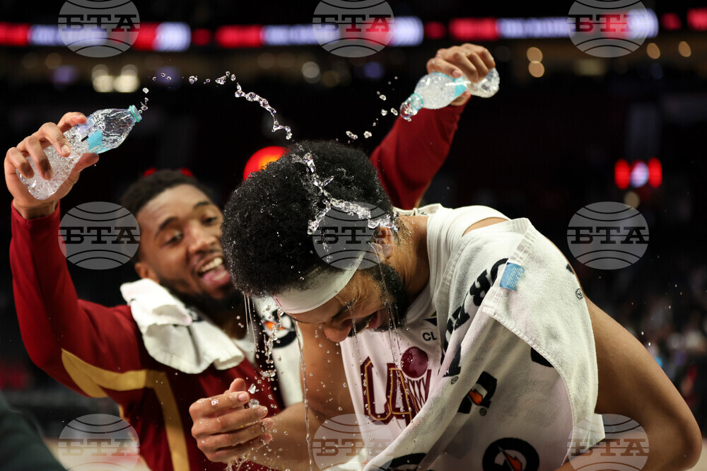 Cavaliers Trail Blazers Basketball