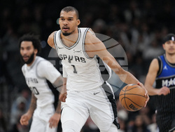 Magic Spurs Basketball