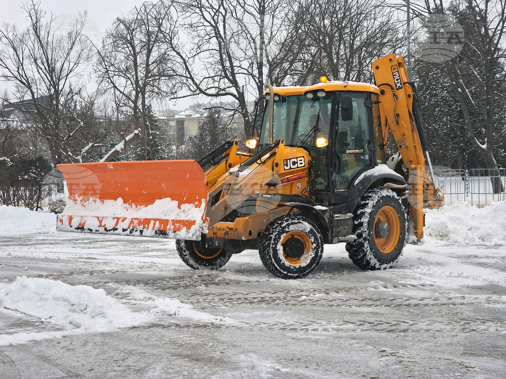 Пътищата в област Разград се почистват от 21 снегопочистващи машини