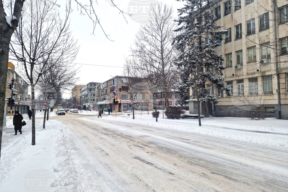 Разград - зима - обстановка