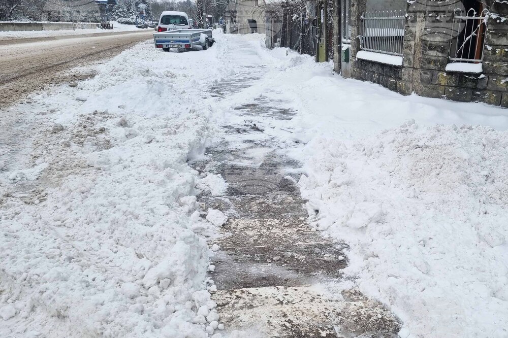 Търговище - снеговалеж - обстановка