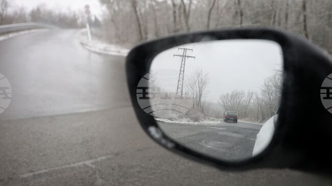 Над 1200 машини почистват републиканските пътища от снега, трасетата са проходими при зимни условия, съобщиха от АПИ