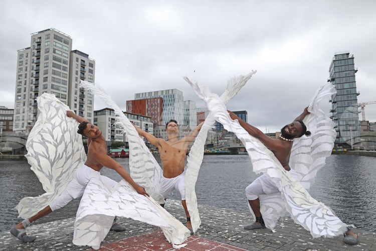 Symbols of Mobility Exhibition of Visual Artist Niki Collier to Open in Sofia