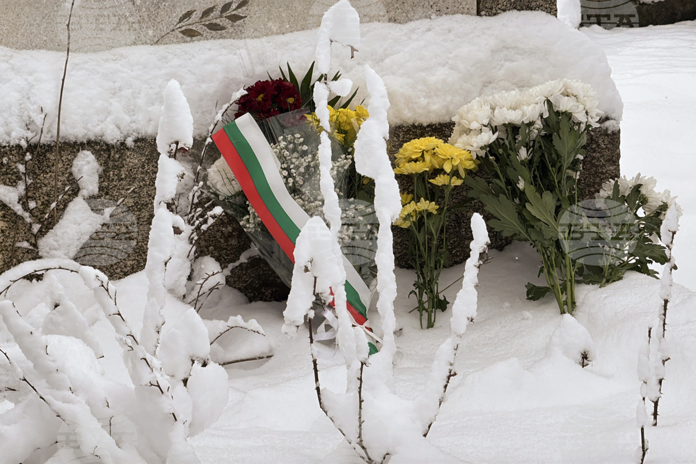 Казанлък - Емануил Манолов - годишнина