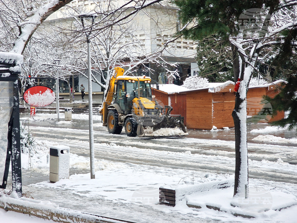 Стара Загора - сняг - почистване