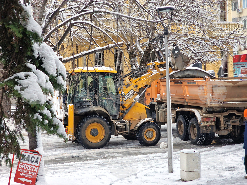 Стара Загора - сняг - почистване