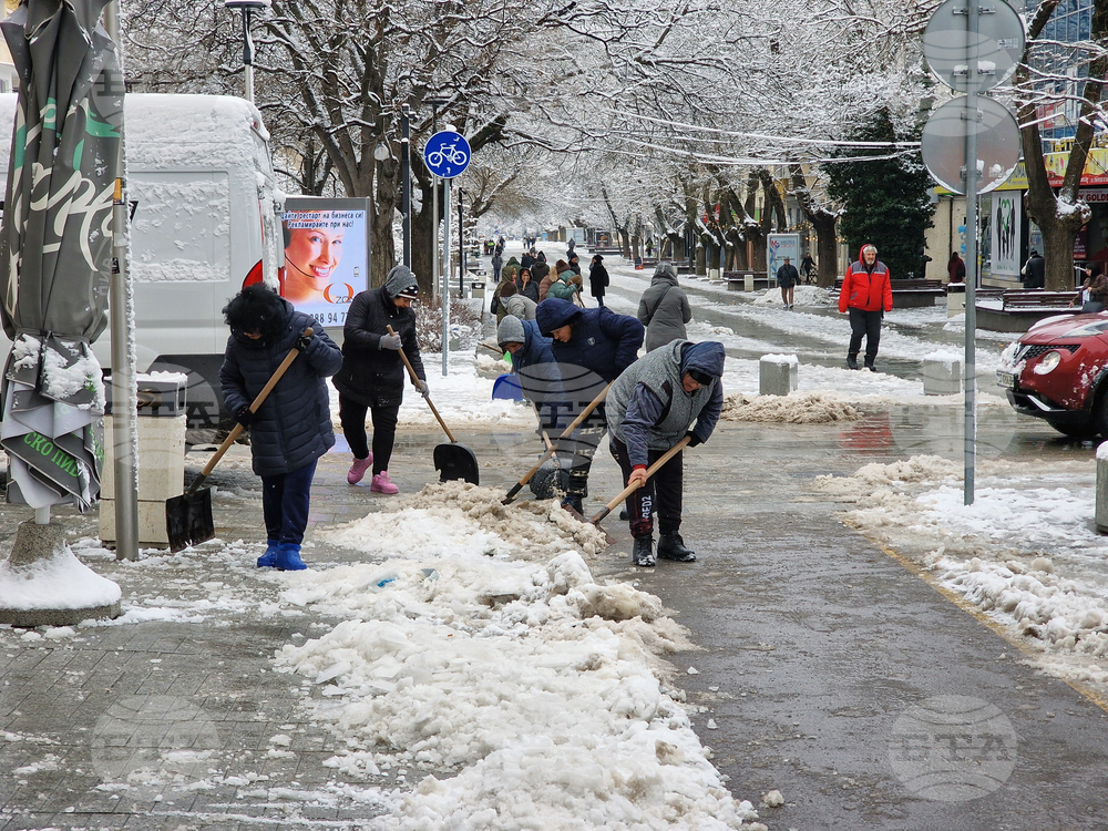Стара Загора - сняг - почистване