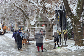 Стара Загора - сняг - почистване