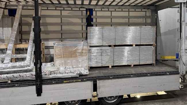 Контрабанда на цигари за 100 хил. евро спряха митничари на ГКПП "Лесово"