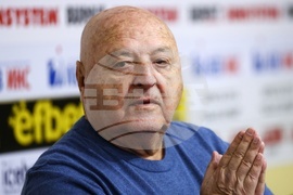 Венцеслав Стефанов - пресконференция - ПФК  „Славия“