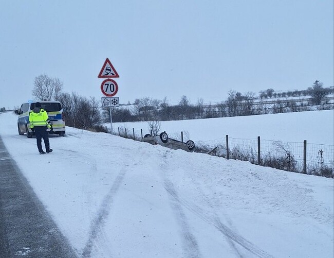Пътнотранспортно произшествие е станало на автомагистрала "Хемус", преди етапна връзка за Шумен
