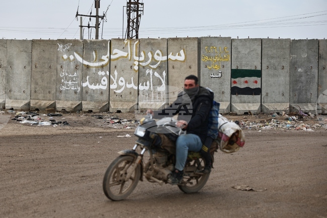 Сирийската армия съобщи, че е поела контрол върху военна база "Аш Шадади" след съгласуване със САЩ