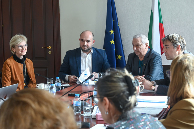 МП: По инициатива на министъра на правосъдието се подготвят промени в Търговския закон 