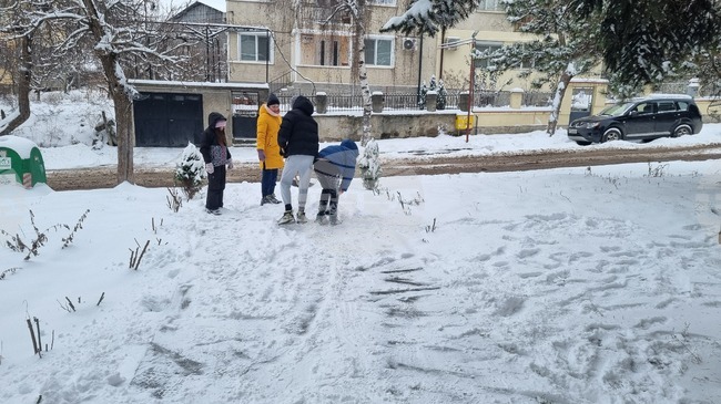Търговище - сняг - почистван