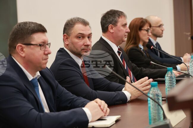 Трима души са с обвинения и с наложена мярка „подписка“ след акцията срещу три от най-големите торент платформи, базирани в ЕС