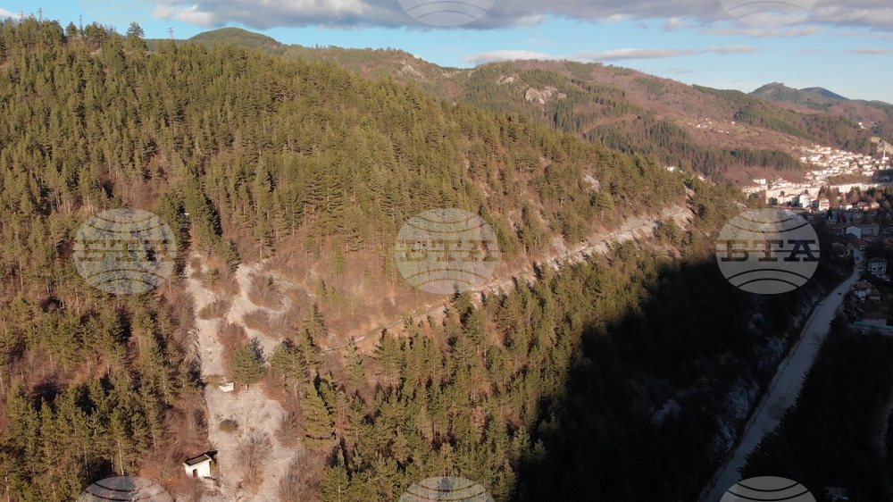 Административният съд отмени решение на Общинския съвет в Смолян за изграждане на фотоволтаична централа в града