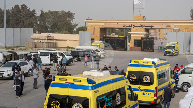 Израел отвори отново граничния пункт "Рафах" между Газа и Египет, съобщи египетска телевизия