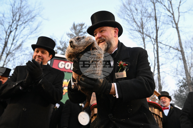 Мармотът Фил предвиди още шест седмици зима в САЩ