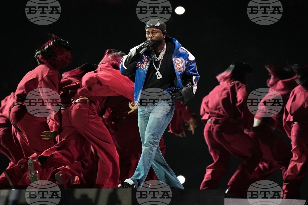 Super Bowl-Halftime Evolution