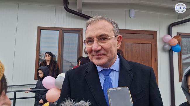 Конгресът трябва да избере председател, който в такъв тежък момент може да изкара БСП на правилна писта, каза Борислав Гуцанов