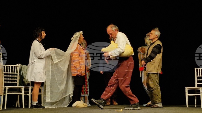 „Човекоядката": Любовта на стари години се оказва по-силна от смъртта