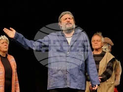 „Артисти със сребро в косите“ представят „Човекоядката", снимки – Даниел Димитров/БТА