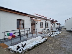 Село Главиница - Борислав Гуцанов - дом за стари хора