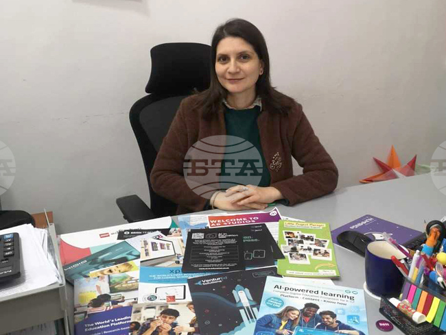 Развитието на образованието трябва да следва технологиите, казва зам.-директорът на Езиковата гимназия в Разград Светлана Великова