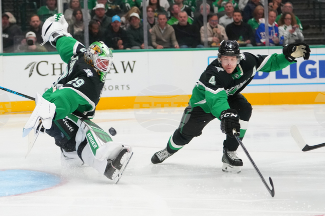 APTOPIX Jets Stars Hockey