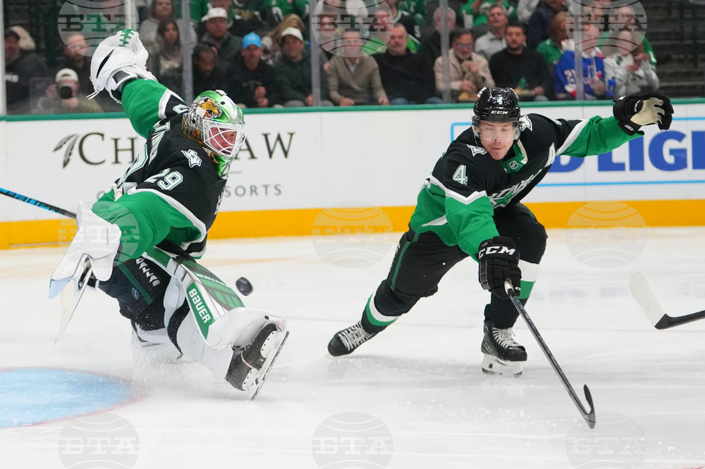 APTOPIX Jets Stars Hockey