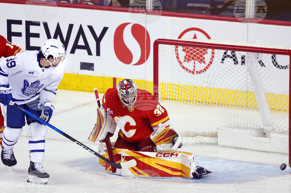 Maple Leafs Flames Hockey