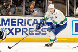 Canucks Mammoth Hockey