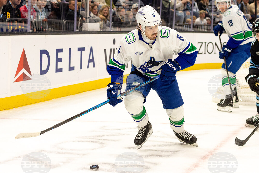 Canucks Mammoth Hockey