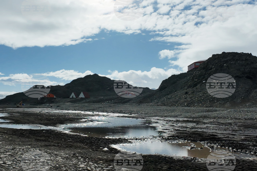 Антарктида - остров Ливингстън - българска антарктическа база