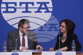 Национален пресклуб на БТА - договор - подписване