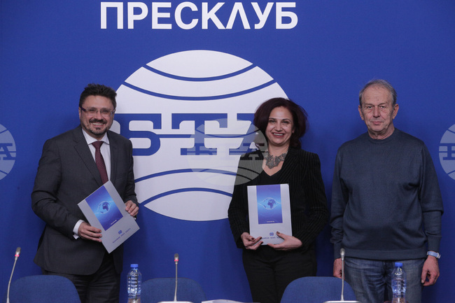 Национален пресклуб на БТА - договор - подписване