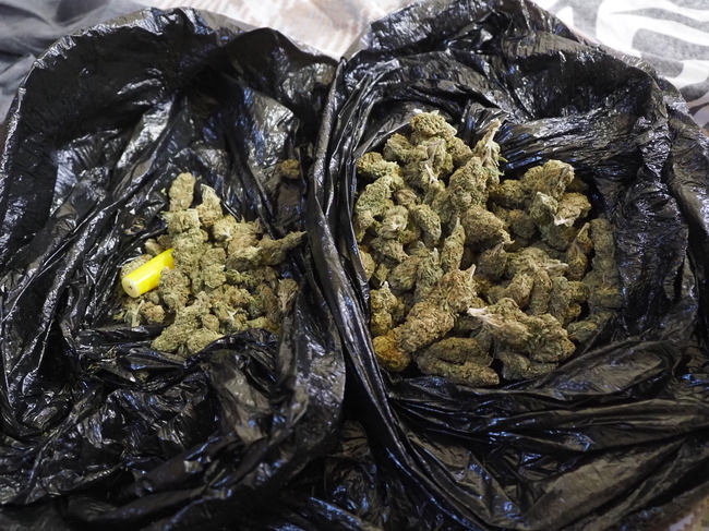 Полицията в Русе задържа четирима при спецоперация срещу държане и разпространение на наркотици