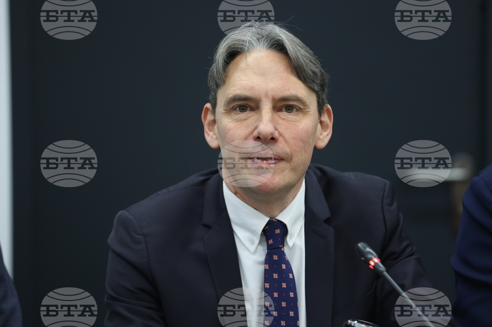 Интер експо център - публична дискусия - „Здравеопазването: възстановяване на доверието и нов обществен договор“