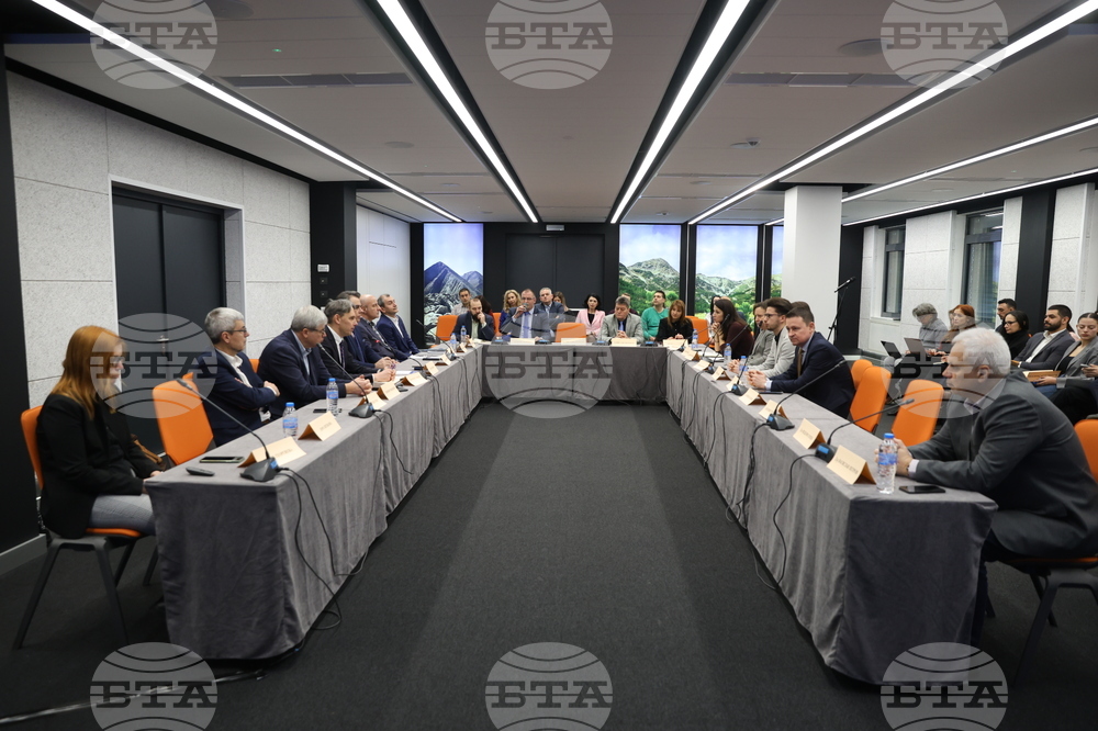 Интер експо център - публична дискусия - „Здравеопазването: възстановяване на доверието и нов обществен договор“