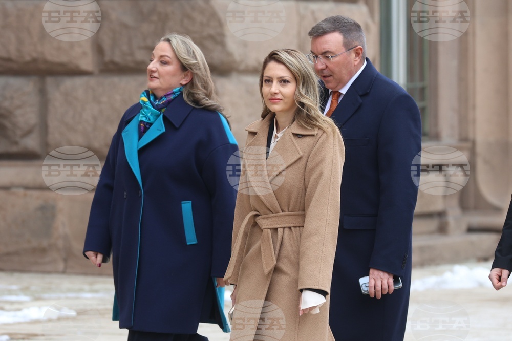 ГЕРБ-СДС - президент - консултации - пристигане