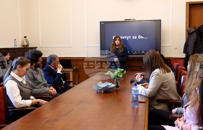 Международен научен проект „Оценка на уменията за четене и разбиране в начална училищна възраст в България и Италия“