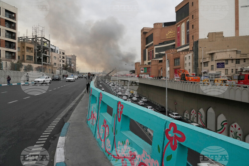 Голям пожар бе потушен във военна база в Техеран