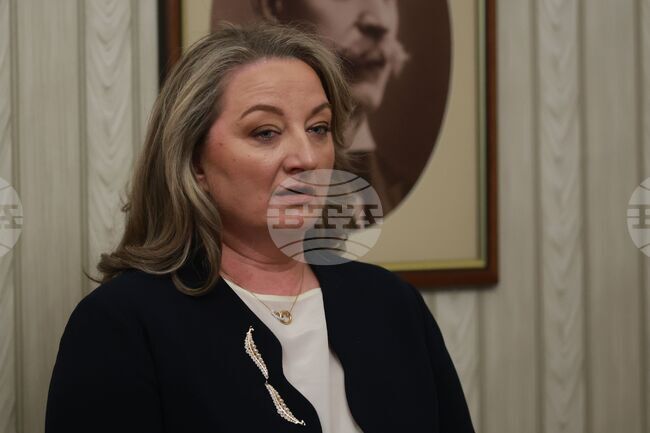 Парламентарната група на ГЕРБ-СДС предлага възможност за избор на служебен министър-председател и извън вече обсъжданите имена 