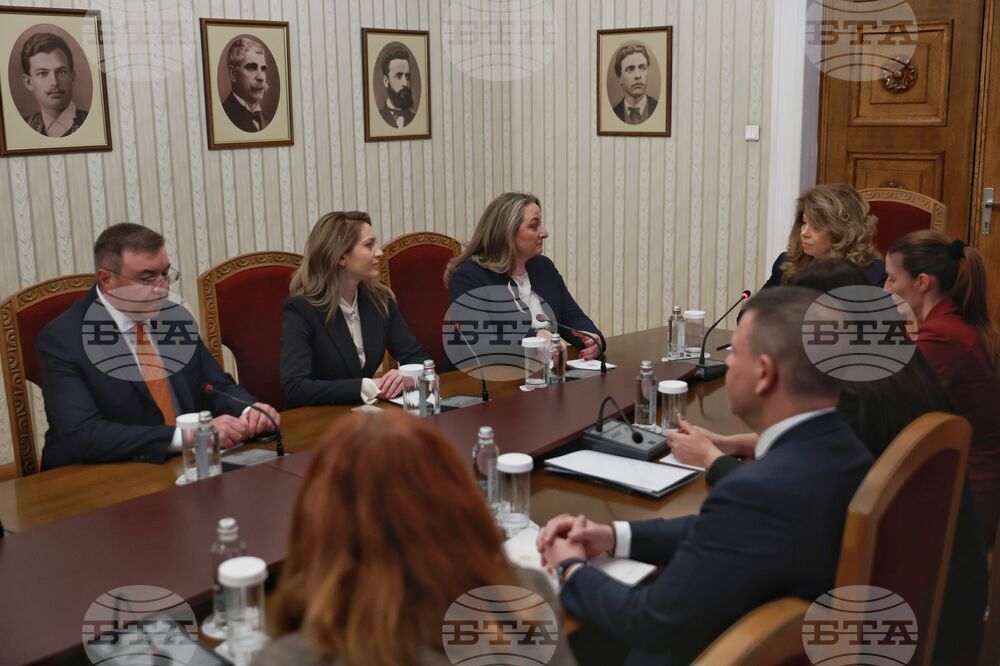 Президентство - ГЕРБ-СДС - консултации