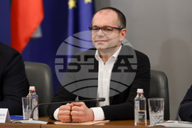 Министерски съвет - Механизъм за еврото - брифинг - Александър Колячев