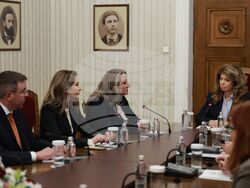 Президентство - ГЕРБ-СДС - консултации