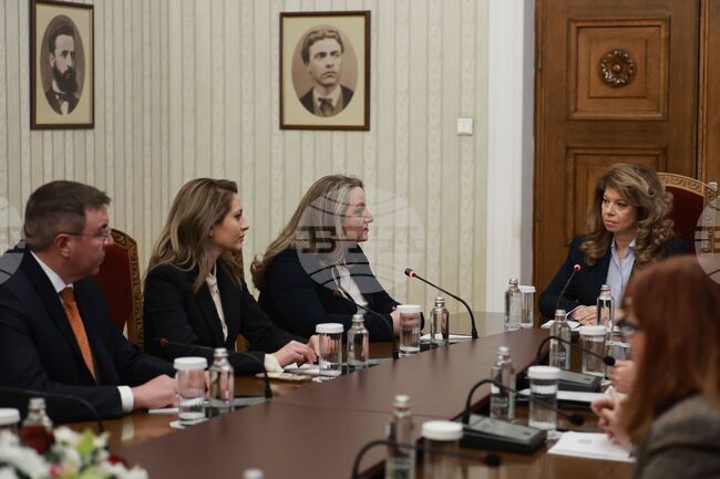 Президентство - ГЕРБ-СДС - консултации