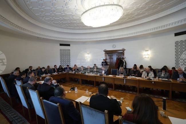 Народно събрание - Комисия по конституционни и правни въпроси - заседание