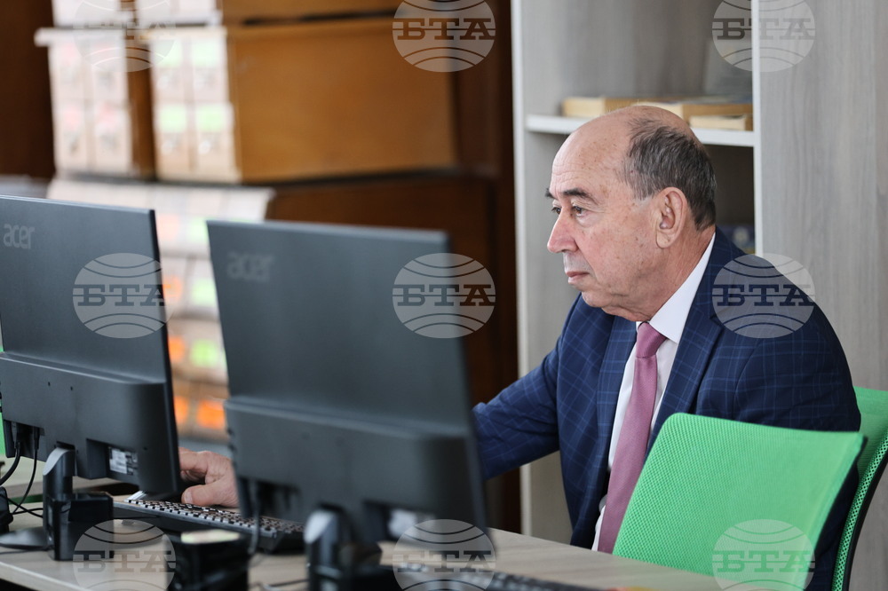 Асеновград - „Изграждане на дигитален клуб в Градска библиотека „П. Хилендарски" - проект