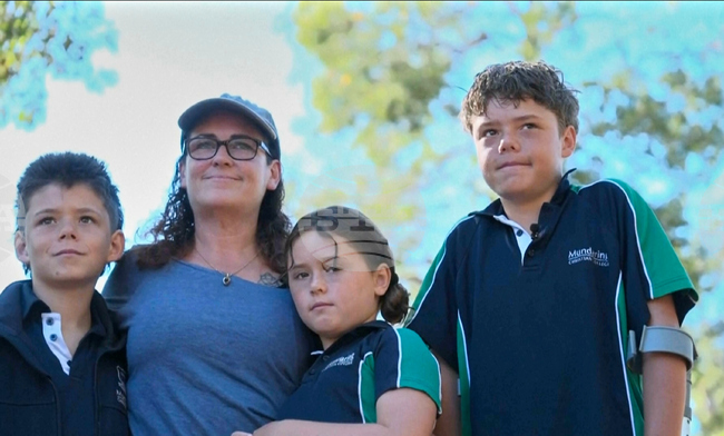 CORRECTION Australia Swimmer